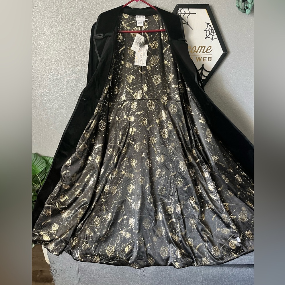 Torrid 3x Harry Potter Velvet coat